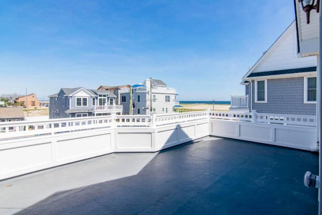 Ocean And Beach Views From Five Decks In Ortley Beach Seaside Heights Esterno foto